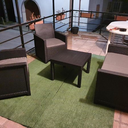 Appartement F1 Rez De Chausser Bg N°2 Bains-les-Bains Eksteriør bilde